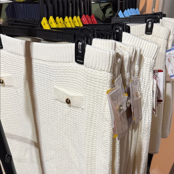 French Connection Cream Mini Skirt - Picture 4 of 4